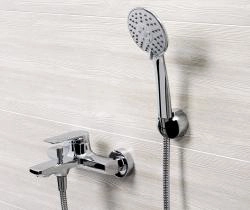 Смеситель Wasserkraft Lopau 3201 для ванны с коротким изливом