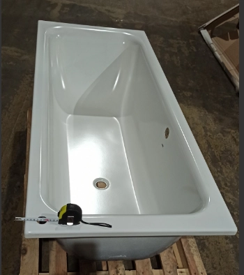 Bette Select ванна 1700х700х420 мм, прямоугольная, Glasur® Plus, сталь эмалированная, в комплекте звукопоглощающие пластины, область ног справа, перелив сзади, с 1 отвертием 30 мм под монтаж душевой лейки, цвет белоснежный Snow 440