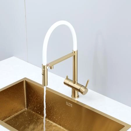 Смеситель GAPPO G4397-83 для кухни с гибким изливом и подключением фильтра, золотой сатин