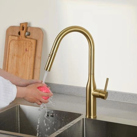 Смеситель GAPPO G4398-43 для кухни с выдвижным изливом и режимом душ, золотой сатин