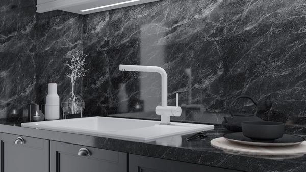 Смеситель для кухни Paulmark Dosse белый матовый Do214418-431