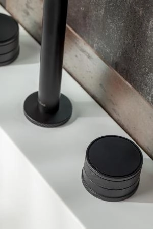 Смеситель на столешницу Boheme PRESTIGE на 3 отв. BLACK 152-B-PR