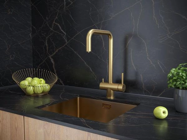 Смеситель для кухни Paulmark Wetter брашированное золото We213030-BG, под фильтр