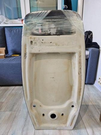 Писсуар сенсорный Gid Q9504bm подвесной выпуск горизонтальный Черный матовый