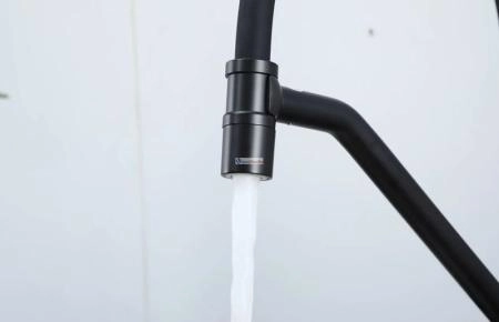 Смеситель для кухни Gappo G4098-6 с водопадом черный матовый