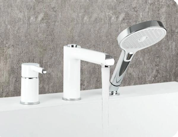 Смеситель Gappo G1103-8 на борт ванны 3 отверстия белый/хром