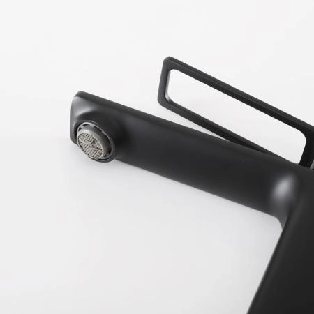 Смеситель Gid Niagara L057-BM-K для раковины Черный матовый