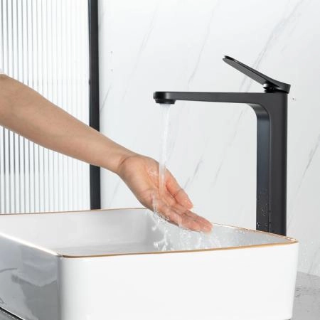 Смеситель GAPPO G1010-26 для раковины высокий, черный