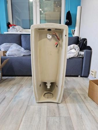 Писсуар сенсорный Gid Q9506 подвесной выпуск горизонтальный Белый