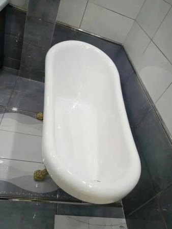 Ванна Cerutti Spa CLASSIC 150 акриловая отдельностоящая (1570x770x740) на львиных лапах (золото)