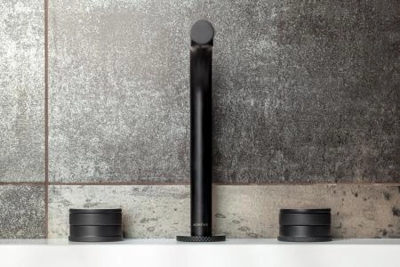 Смеситель на столешницу Boheme PRESTIGE на 3 отв. BLACK 152-B-PR