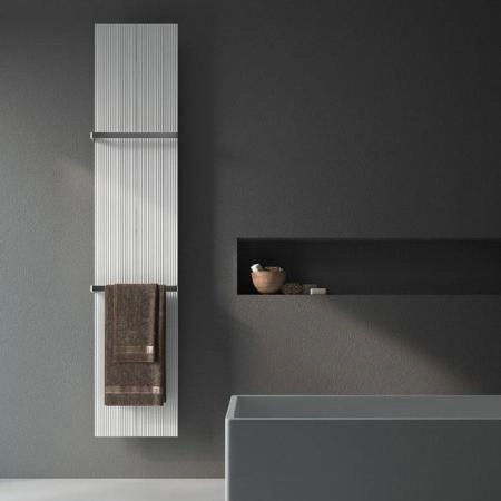 Antrax Lana Полотенцесушитель 40,3x170Hсм., в комплекте с 1 полотенцедержателем, цвет: белый матовый