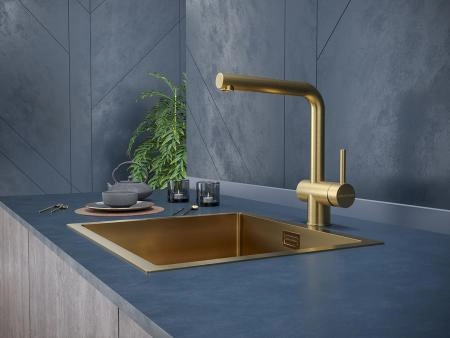 Смеситель для кухни Paulmark Dosse брашированное золото Do214418-BG