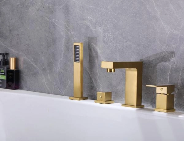 Смеситель ABBER Daheim AF8213G на борт ванны, золото матовое