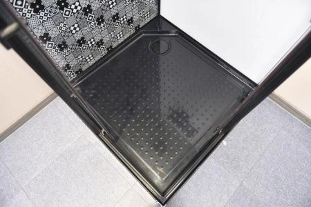 Душевая кабина Esbano 100x100 профиль Черный стекло прозрачное ESKBB100CKR