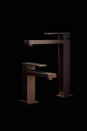 Cмеситель для умывальника Boheme Qubic Brushed Bronze 471-BRB