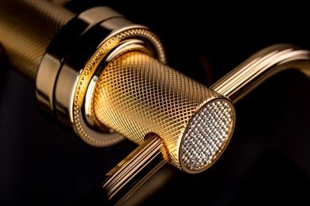 Держатель для туалетной бумаги Boheme с крышкой ROYALE CRISTAL GOLD 10921-G