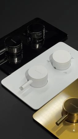 Смеситель встроенный с термостатом Boheme 3-х проходной MATT WHITE 134-3-MW