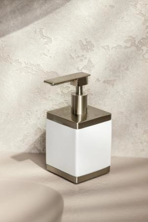 Диспенсер Boheme настольный Qubic Nickel Brush 10969-NB