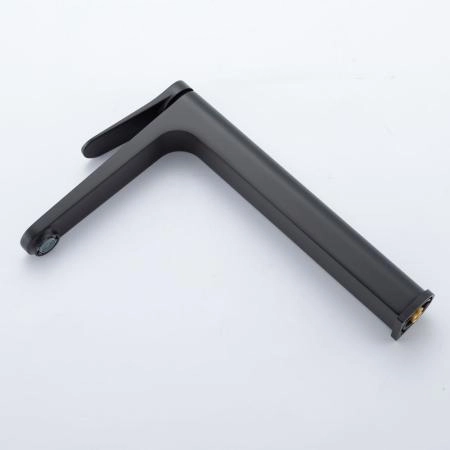 Смеситель GAPPO G1010-26 для раковины высокий, черный