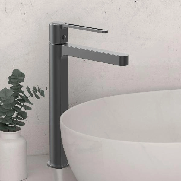 Смеситель Vincea Rondo VBF-1R2GM для раковины однорычажный, вороненая сталь