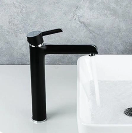 Смеситель для раковины Gappo G1003-16 высокий чёрный/хром