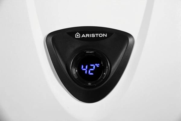 Водонагреватель проточный Ariston Fast Evo 14 C