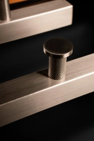Полотенцесушитель электрический Boheme 2-трубы квадратный NICKEL BRUSH 728-NB