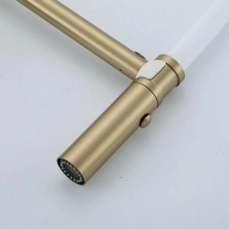 Смеситель GAPPO G4098-23 для кухни с гибким изливом, золотой сатин