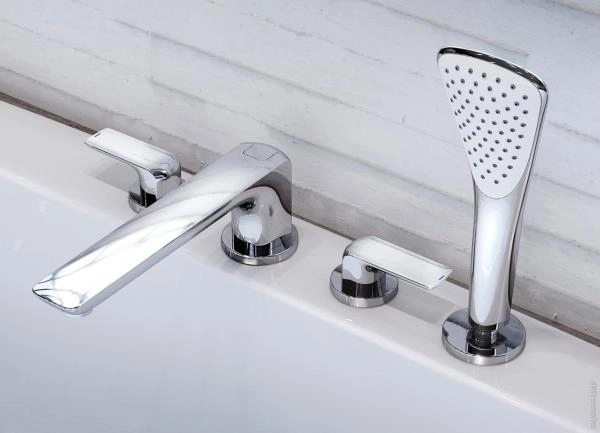Смеситель Kludi Ameo 414240575 для ванны на 4 отверстия