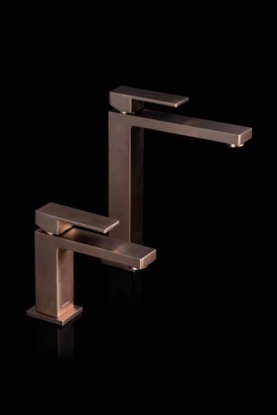 Cмеситель для умывальника Boheme Qubic Brushed Bronze 471-BRB