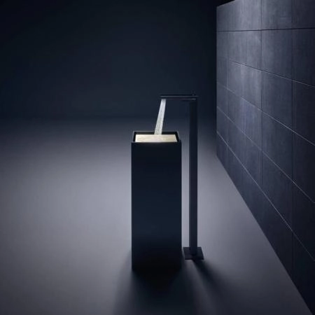 Axor MyEdition Смеситель для раковины, напольный, на 1 отв., излив 245мм, с донным клапаном, внешняя часть, цвет: хром/черное стекло