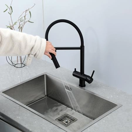 Смеситель GAPPO G4397-86 для кухни с гибким изливом и подключением фильтра, черный