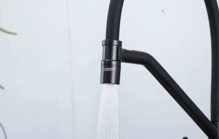 Смеситель для кухни Gappo G4098-6 с водопадом черный матовый