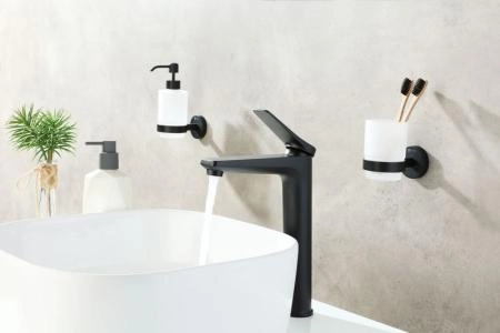 Смеситель Lemark Bronx LM3709BL для раковины , черный