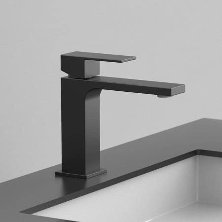 Смеситель Vincea Cube VBF-1C01MB для раковины однорычажный, черный