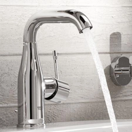 Смеситель Grohe Essence+ 23462001 для раковины U-излив, сливной гарнитур,однорычажный