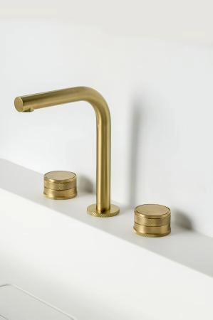 Смеситель на столешницу Boheme PRESTIGE на 3 отв. MAT GOLD 152-MG-PR