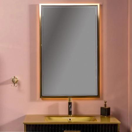 Зеркало Boheme MONACO с подсветкой 70*110CM глянец черная+золото 566-BG