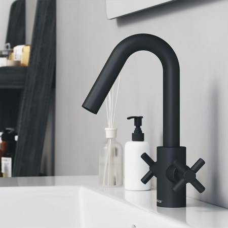 Смеситель для раковины RedBlu by Damixa Neo Classic 240210000 черный