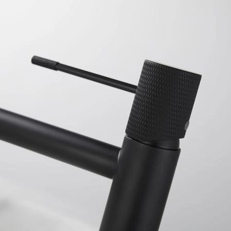 Смеситель высокий для раковины Vincea Desire VBF-1D2MB однорычажный, черный