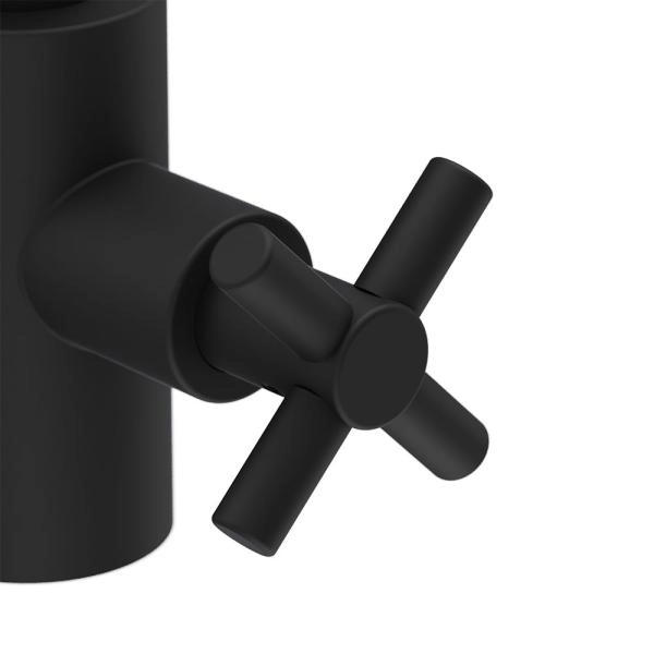 Смеситель для кухни RedBlu by Damixa Neo Classic 240000000 черный