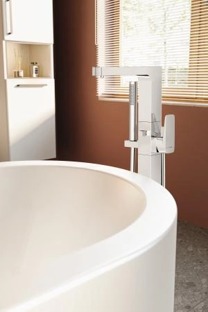 Смеситель VitrA Root Round  A42741EXP напольный с ручным душем хром латунь