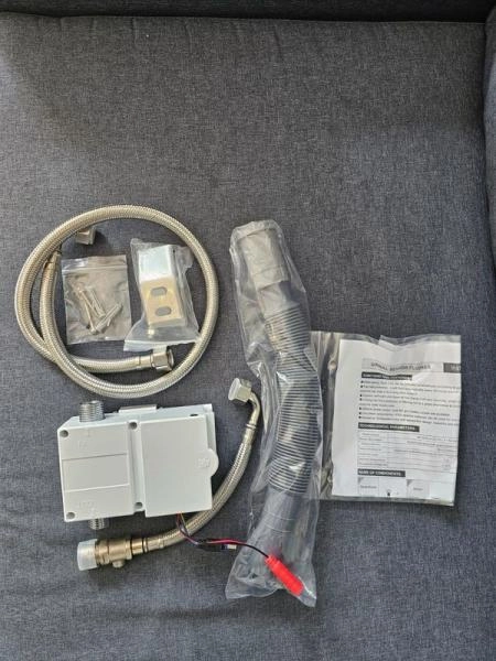 Писсуар сенсорный Gid Q9507 подвесной выпуск горизонтальный Белый