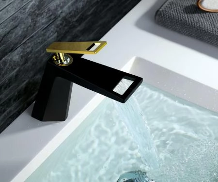 Смеситель на раковину Bronze de Luxe QUADRO (A919B) (чёрный/золото) черный