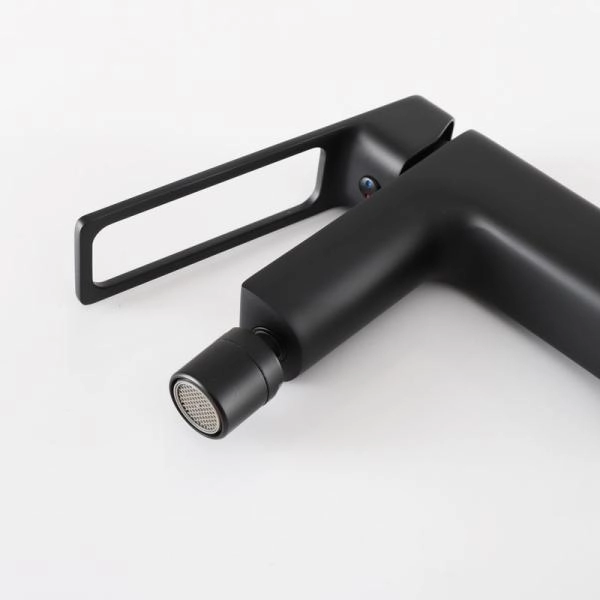 Смеситель Gid Niagara L057-BM-B для биде Черный матовый