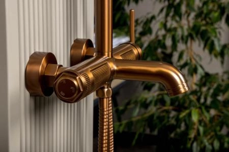 Стойка для душа Boheme ETERNA BRUSHED BRONZE 178-BRB