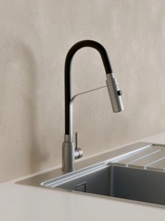 Смеситель KNOTLOR STREAMLINE SS-07, с гибким изливом и режимом «Душ» сатин