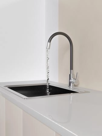 Смеситель KNOTLOR STREAMLINE SS-02, с гибким изливом сатин