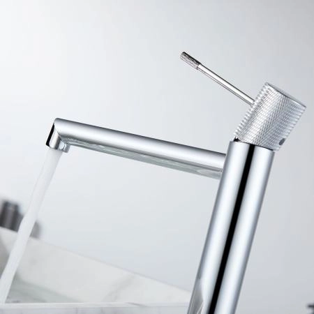 Смеситель высокий для раковины Vincea Desire VBF-1D2CH однорычажный, хром